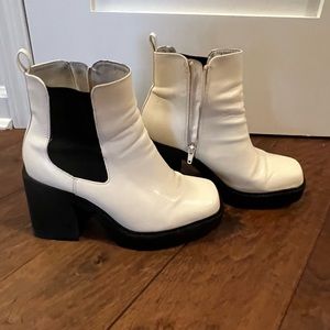 White block heel Chelsea boots